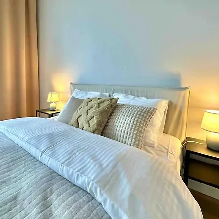 Apartmán Wola Sowinskiego - Salon, Sypialnia, Balkon, Parking